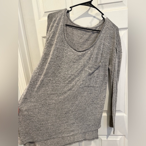 High-Low Top - Picture 4 of 5